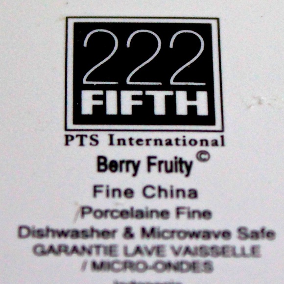 222 FIFTH BERRY FRUITY SET OF 4 PLATES APPETIZER DESSERT PORCELAIN - Picture 5 of 5